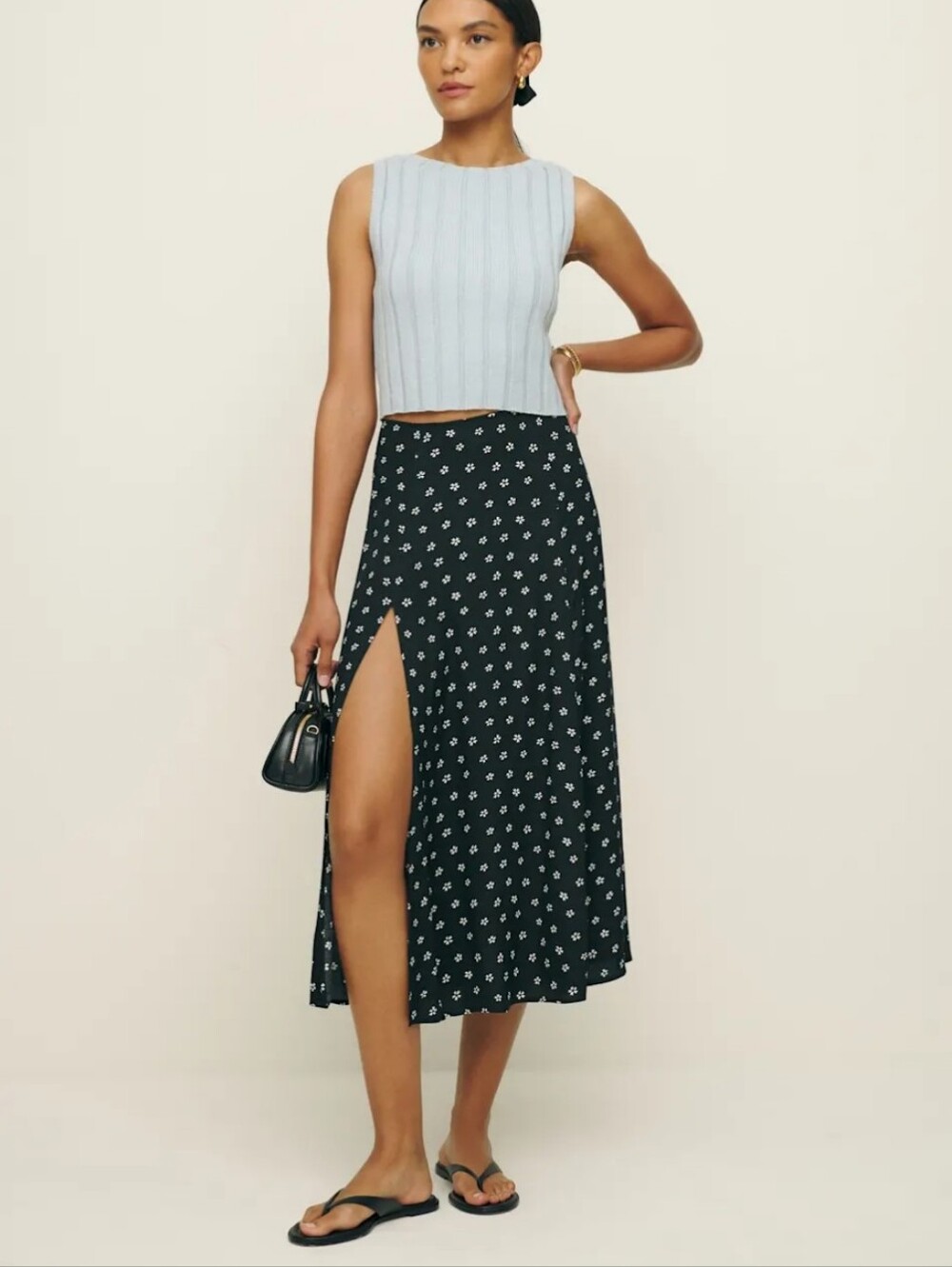 Reformation Zoe High Slit Black White Micro Daisy Midi Skirt in Eliza Size 2